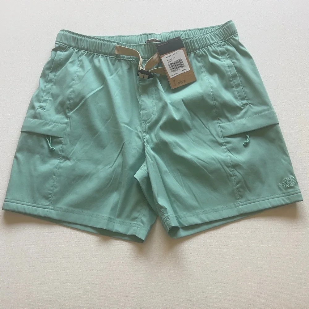 NWT THE NORTH FACE Wasabi Green Exploration  Shorts Mens Large MSRP $65 (G3)